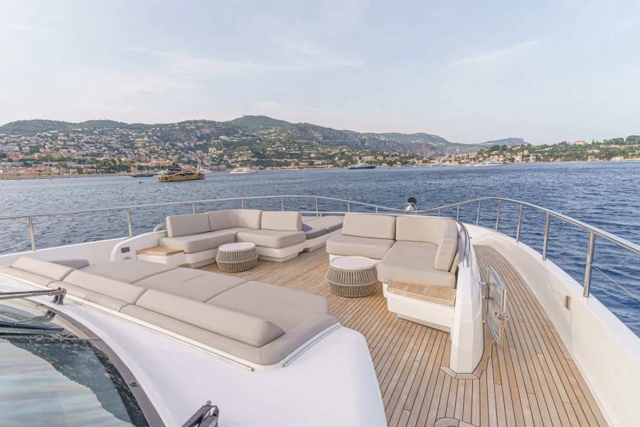 Princess 35M Avalon (35.15 m, 2021) à vendre en France (16)