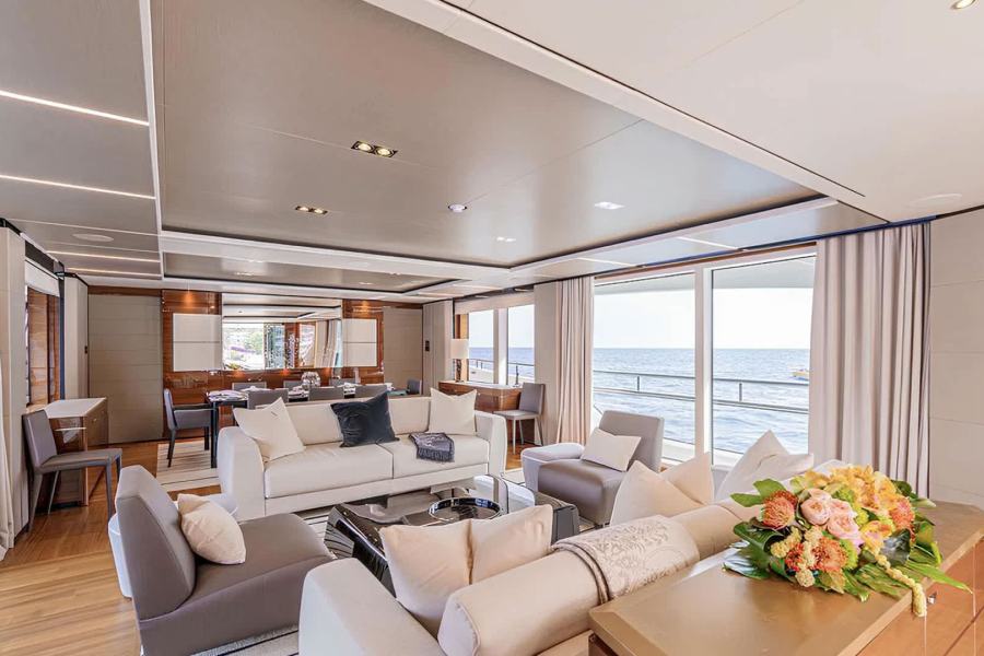 Princess 35M Avalon (35.15 m, 2021) à vendre en France (21)
