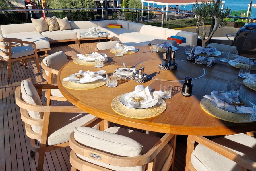 Princess X95 (29.11 m, 2021) in vendita in Turchia (27)