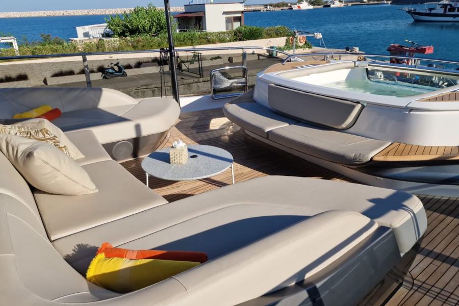 Princess X95 (29.11 m, 2021) in vendita in Turchia (30)