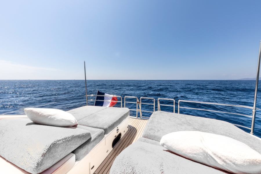 Princess V70 (21.7 m, 2008) for Sale in France (8)