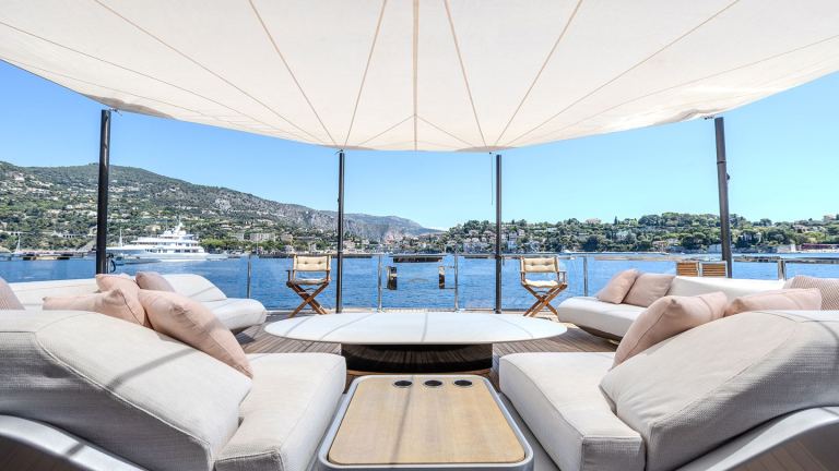 Azimut Grande Trideck (38.22 m, 2024) à vendre à Viareggio, Toscane, Italie (2)