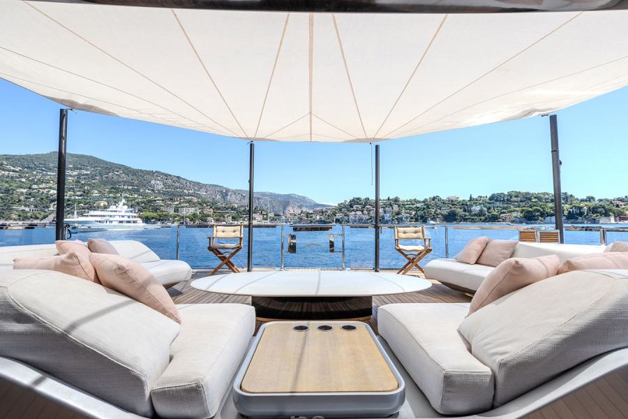 Azimut Grande Trideck (38.22 m, 2024) à vendre à Viareggio, Toscane, Italie (2)