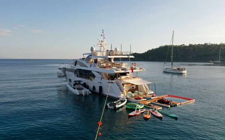 Azimut Grande 35M (35 m, 2022) à vendre en Grèce (2)