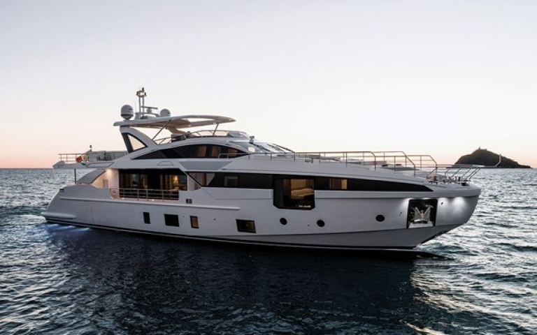 Azimut Grande 32 Metri (32 m, 2019) in vendita in Grecia (2)