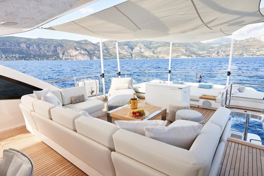 Princess 30M (30.45 m, 2019) for Sale in Cyprus (10)