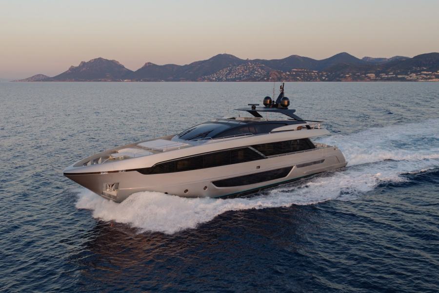 Riva 100 Corsaro (29.9 m, 2020) for Sale in France (1)