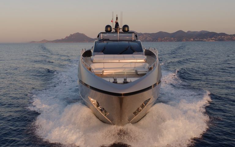 Riva 100 Corsaro (29.9 m, 2020) for Sale in France (2)