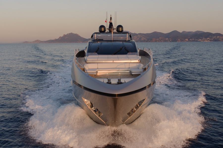 Riva 100 Corsaro (29.9 m, 2020) for Sale in France (2)