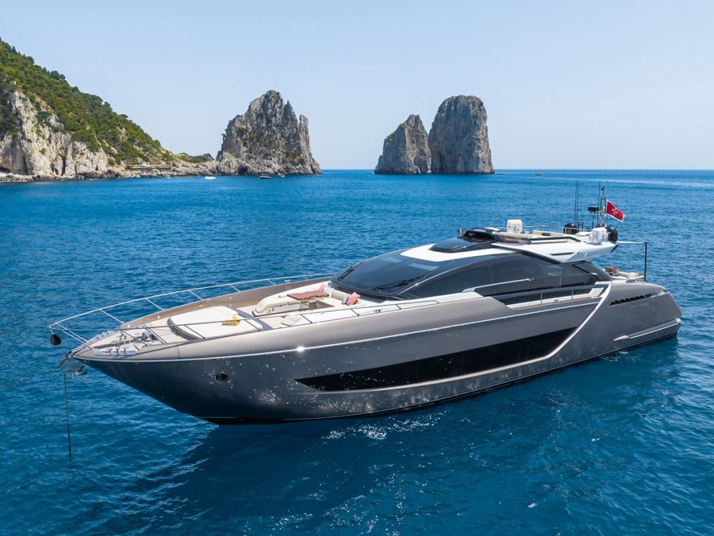Riva 88 Folgore (26.92 m, 2021) for Sale in Italy (1)