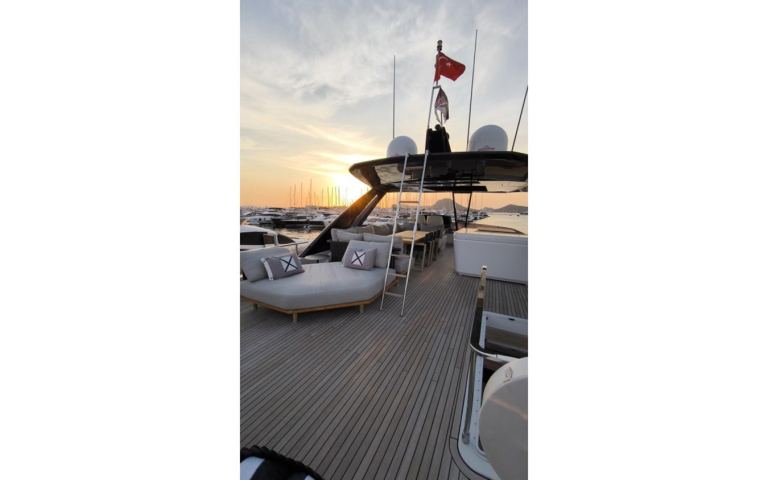 Ferretti 780 (23.76 m, 2023) for Sale in Turkey (2)