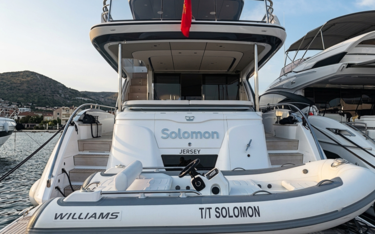 Princess Y72 (22.8 m, 2025) in vendita in Croazia (3)