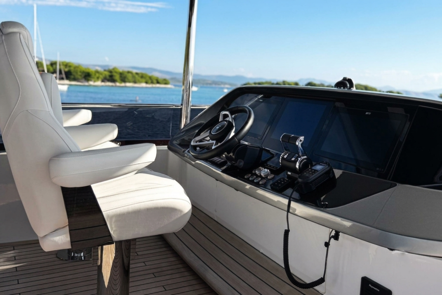 Princess Y72 (22.8 m, 2025) in vendita in Croazia (11)