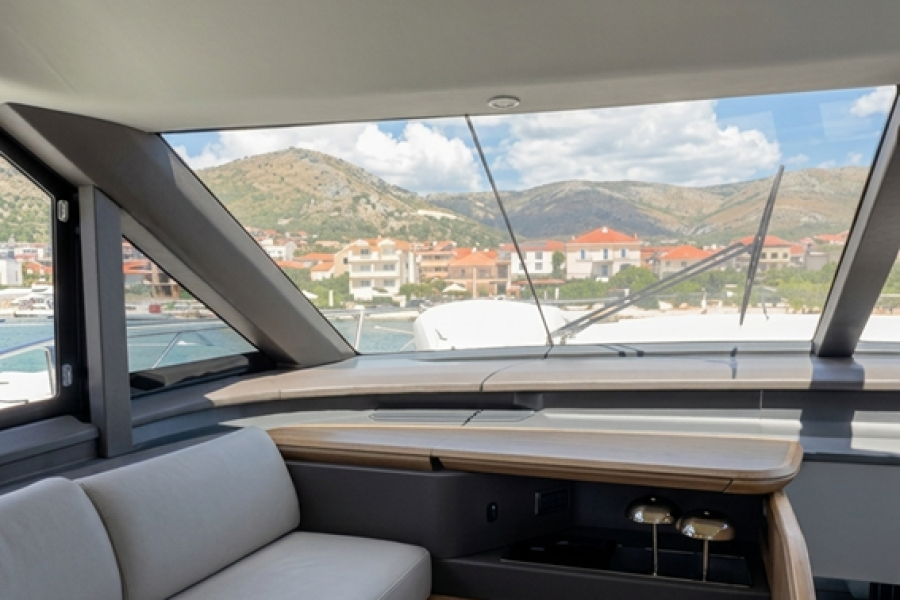 Princess Y72 (22.8 m, 2025) in vendita in Croazia (20)