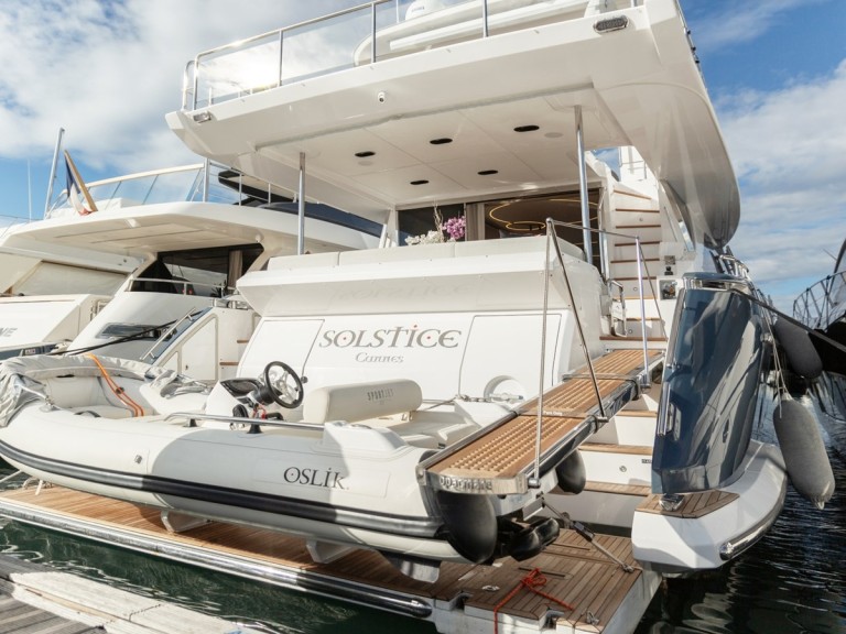 Azimut 72 Flybridge