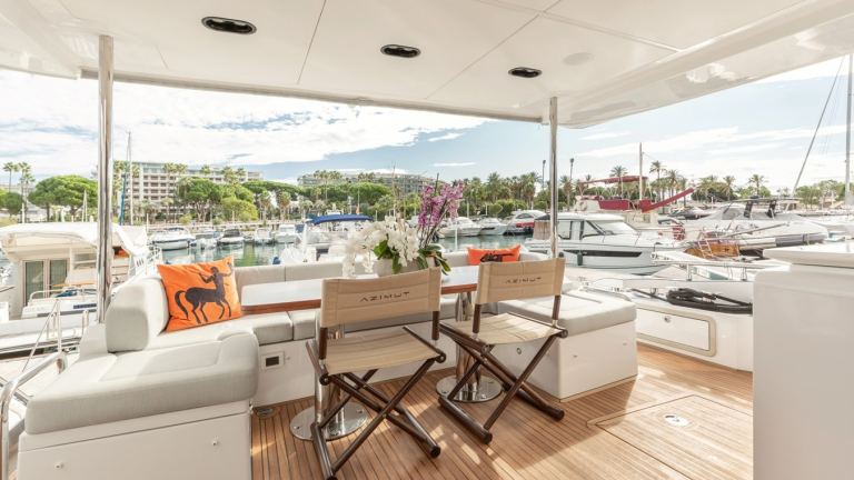 Azimut 72 Flybridge (22.64 m, 2020) for Sale in France (4)