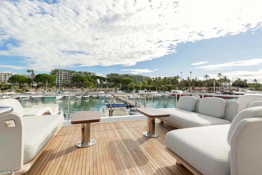 Azimut 72 Flybridge (22.64 m, 2020) for Sale in France (7)