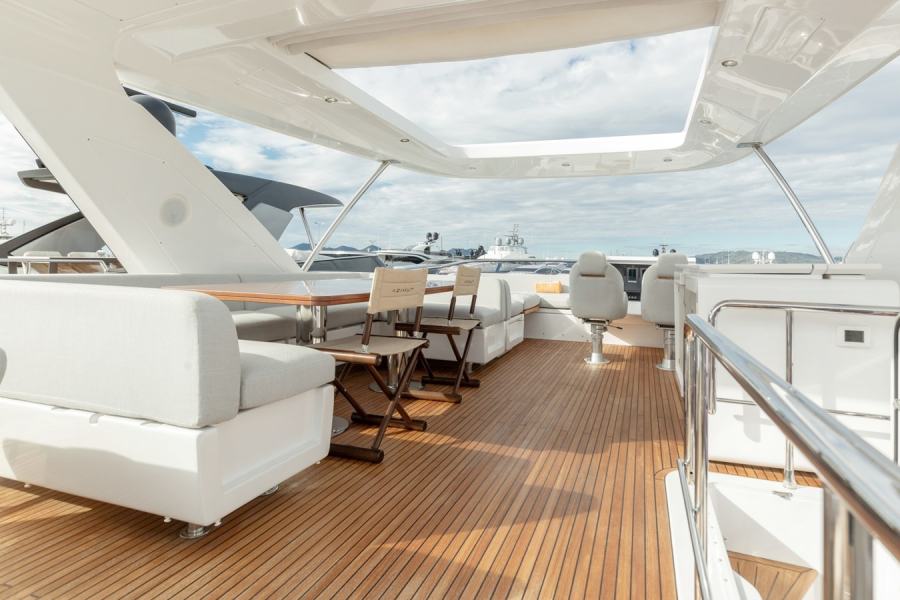 Azimut 72 Flybridge (22.64 m, 2020) for Sale in France (11)