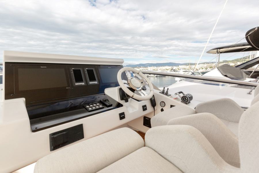 Azimut 72 Flybridge (22.64 m, 2020) for Sale in France (17)