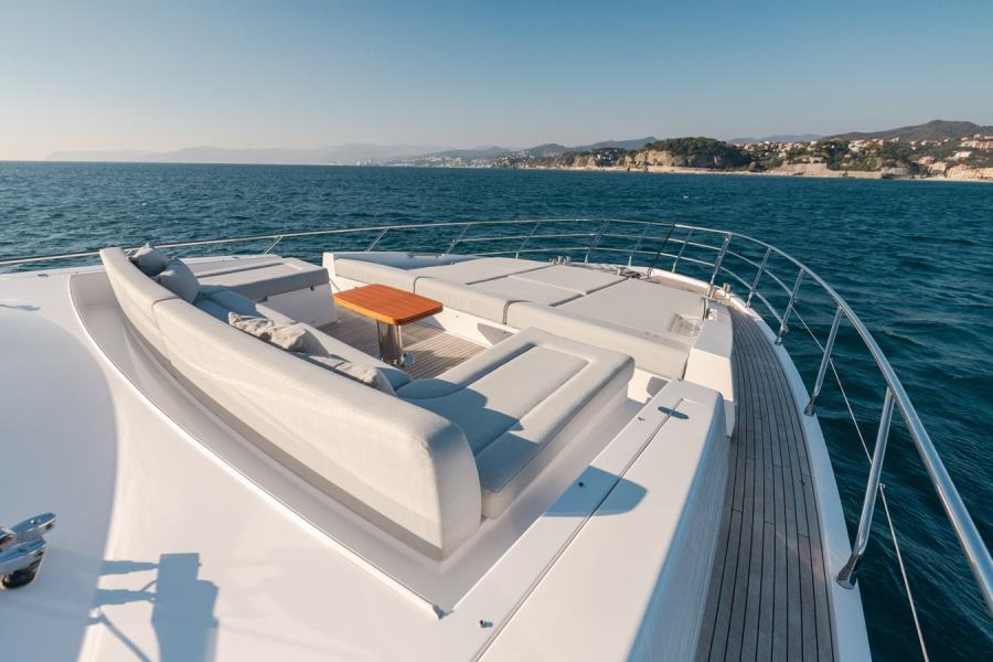 Azimut Fly 72 (22.64 m, 2023) in vendita in Grecia (12)
