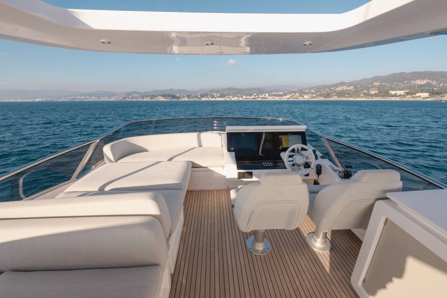 Azimut Fly 72 (22.64 m, 2023) in vendita in Grecia (17)