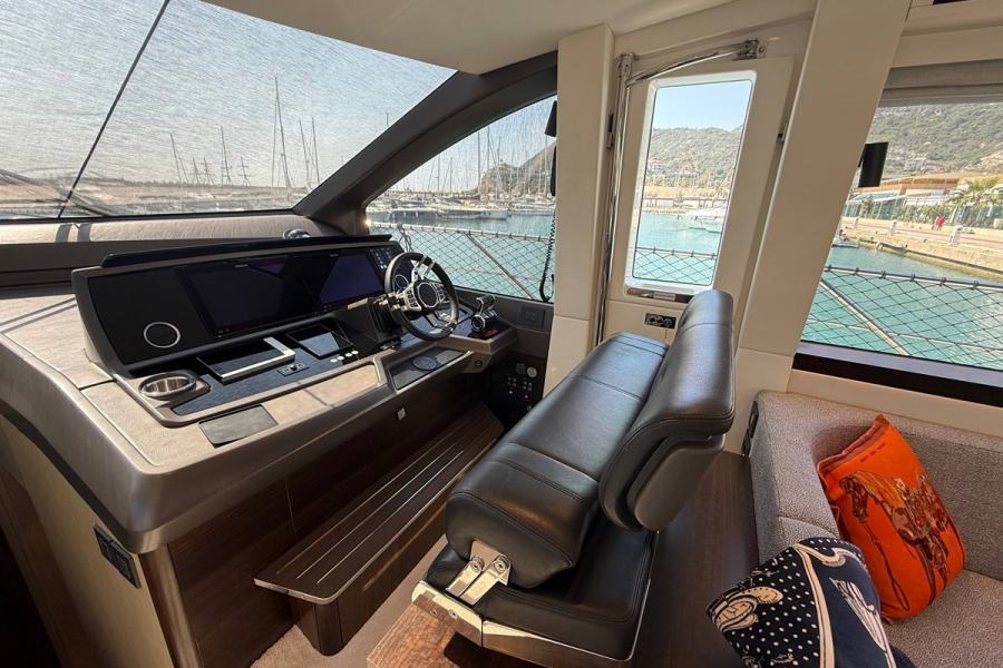 Sunseeker Manhattan 68 (21.1 m, 2020) for Sale in Turkey (12)