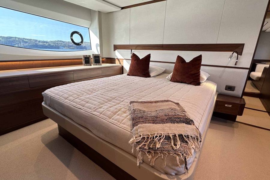 Princess F65 (20.29 m, 2023) for Sale in Sweden (10)