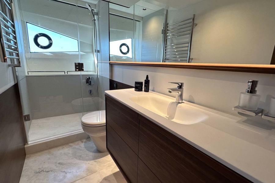 Princess F65 (20.29 m, 2023) for Sale in Sweden (12)