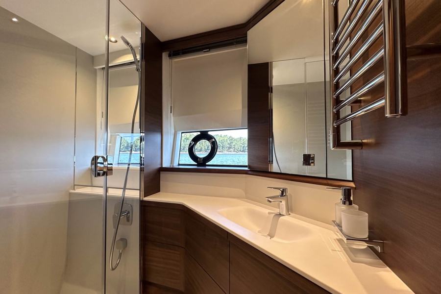 Princess F65 (20.29 m, 2023) for Sale in Sweden (14)