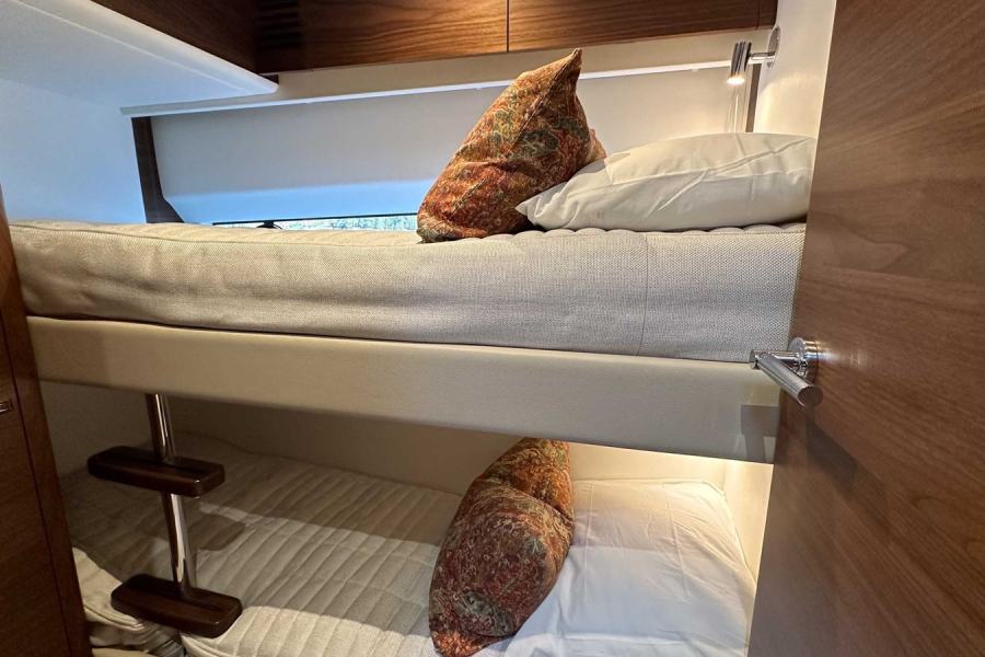 Princess F65 (20.29 m, 2023) for Sale in Sweden (18)