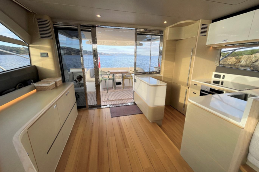 Princess F55 (17.6 m, 2019) for Sale in Croatia (7)