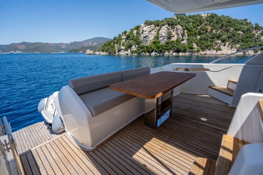 Ferretti 550 (17.42 m, 2021) for Sale in Turkey (18)