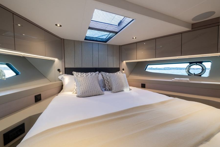 Sunseeker Manhattan 56 (17.21 m, 2026) for Sale in Latvia (14)