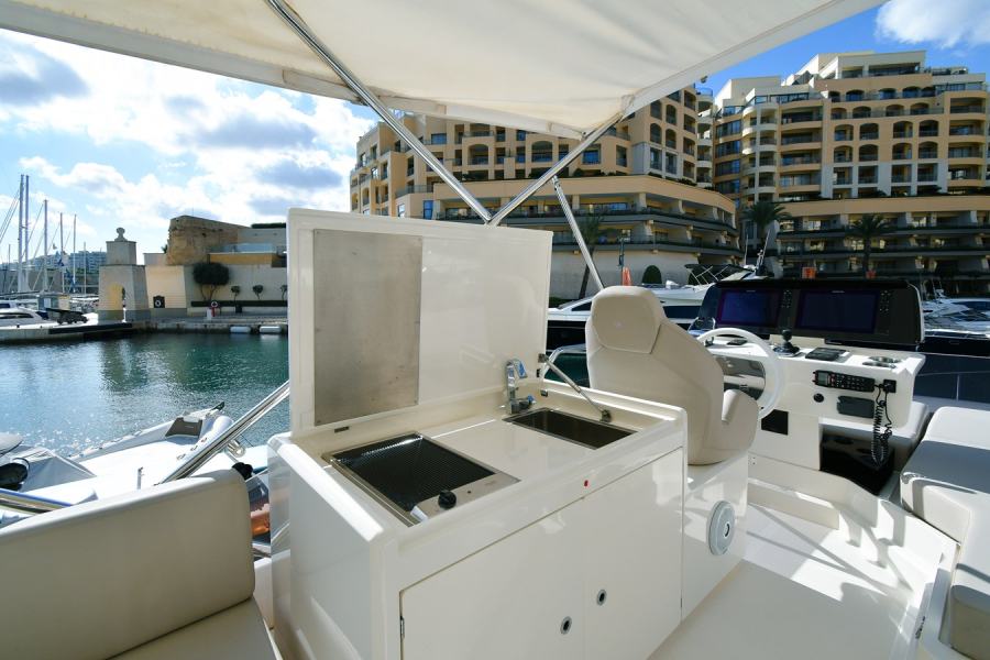 Ferretti 500 (15.23 m, 2021) à vendre en Malte (8)