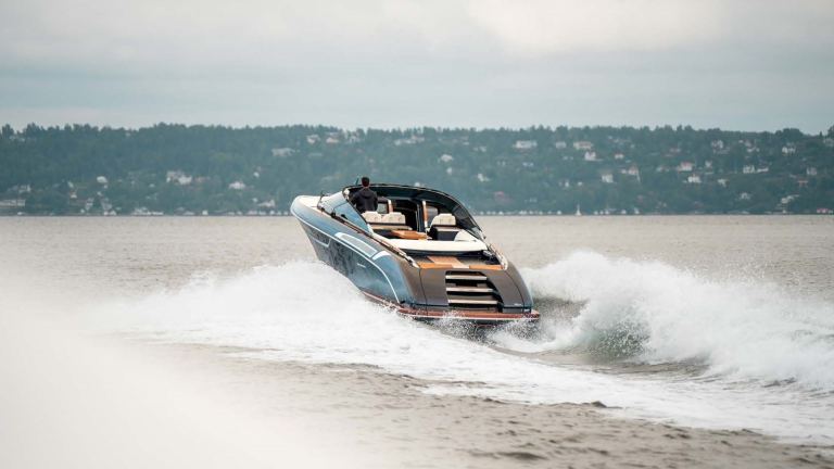 Riva Rivamare 38 (11.89 m, 2021) for Sale in Monaco (2)