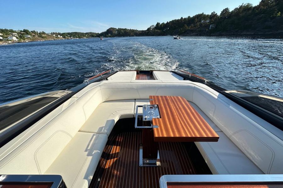 Riva Rivamare 38 (11.89 m, 2021) for Sale in Monaco (9)