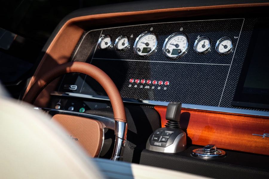 Riva Rivamare 38 (11.89 m, 2021) for Sale in Monaco (11)