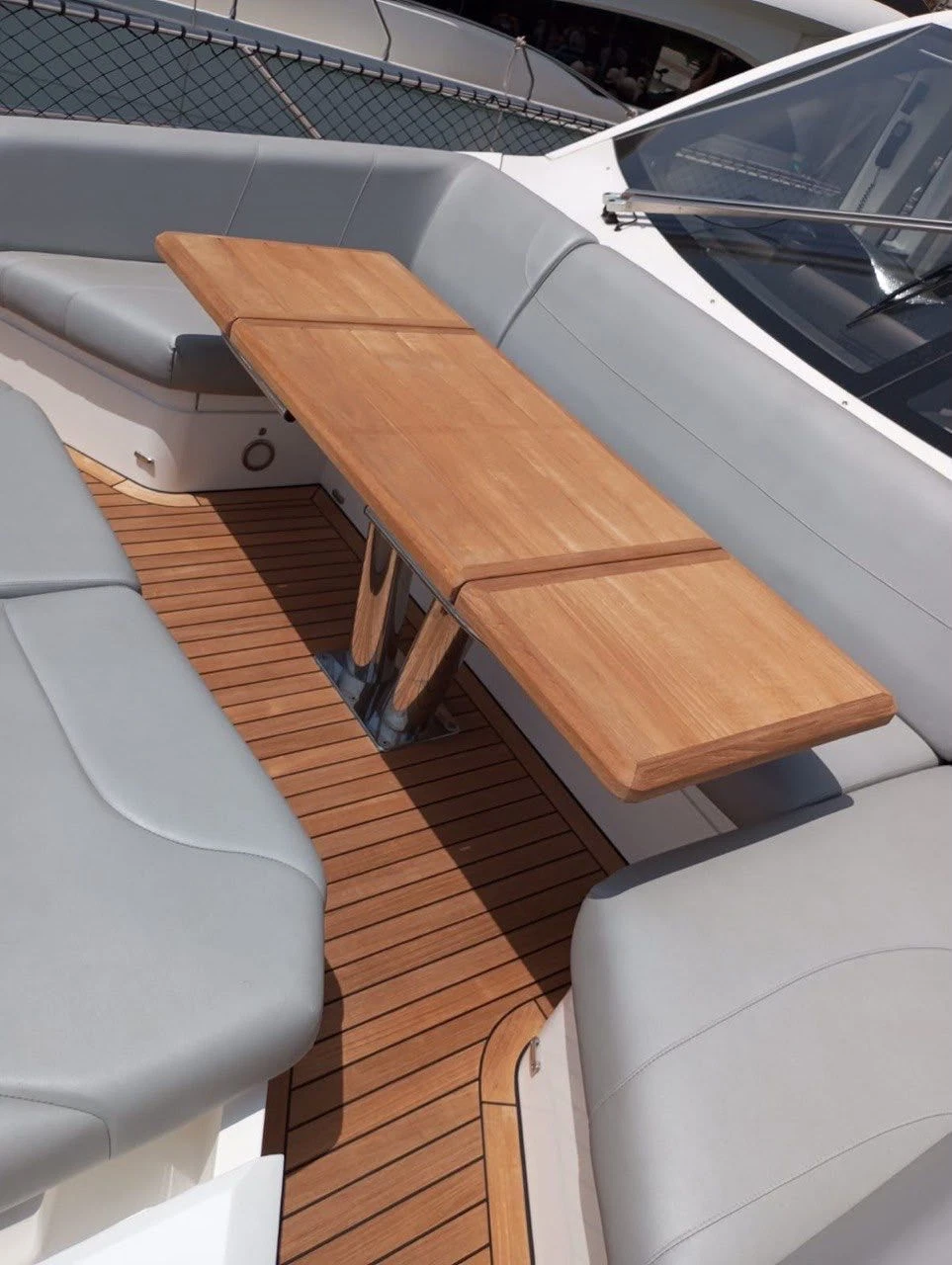Sunseeker Manhattan 68 gallery 3