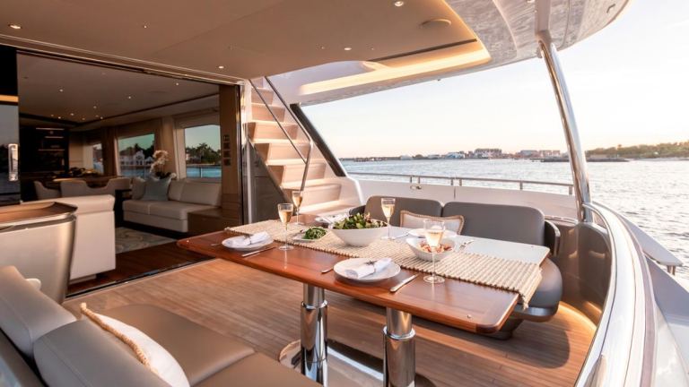 Princess Y85 (26.2 m, 2020) en venta en Francia (2)