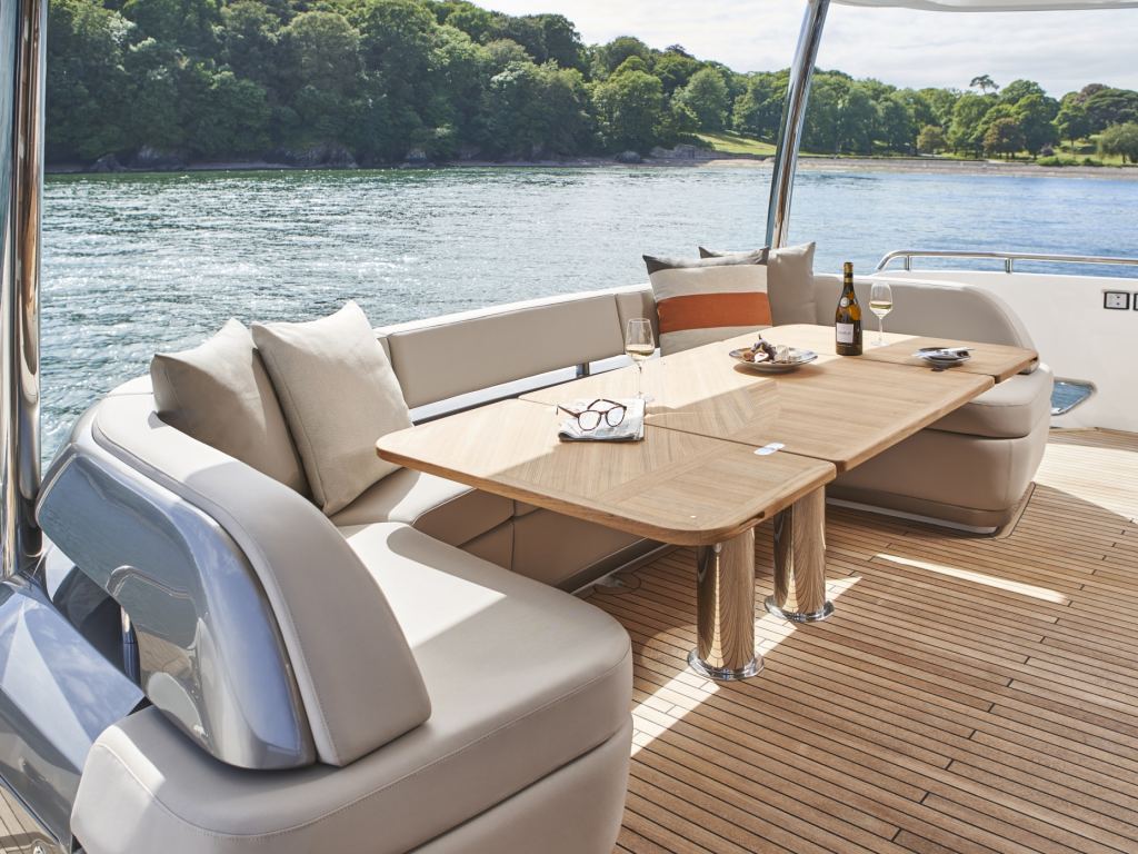 Princess Y85 (26.2 m, 2020) zum Verkauf in Frankreich (1)