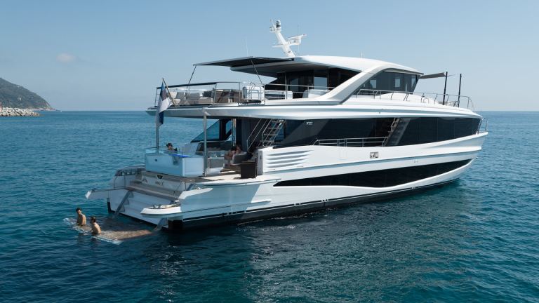 Princess X90 (27.11 m, Nuovo) in vendita (2)