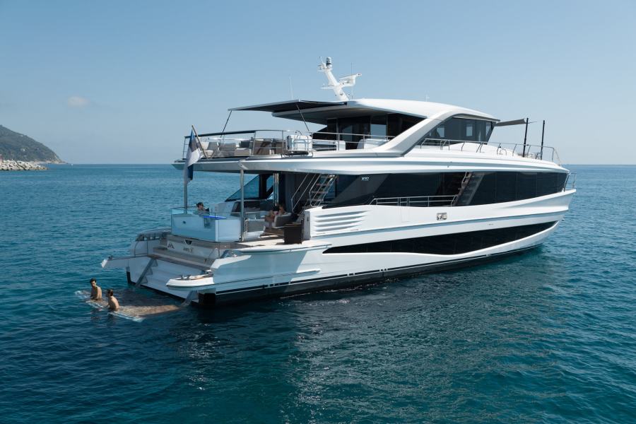 Princess X90 (27.11 m, Nuovo) in vendita (2)