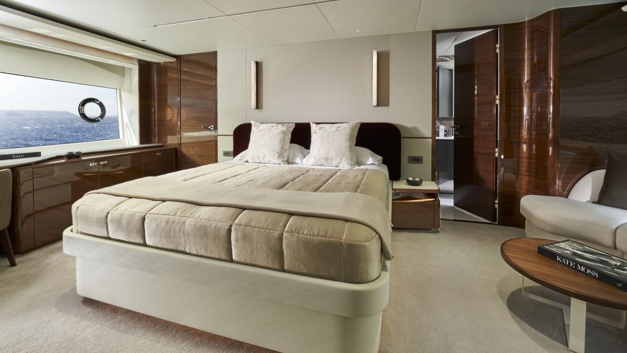 Princess X95 white 012