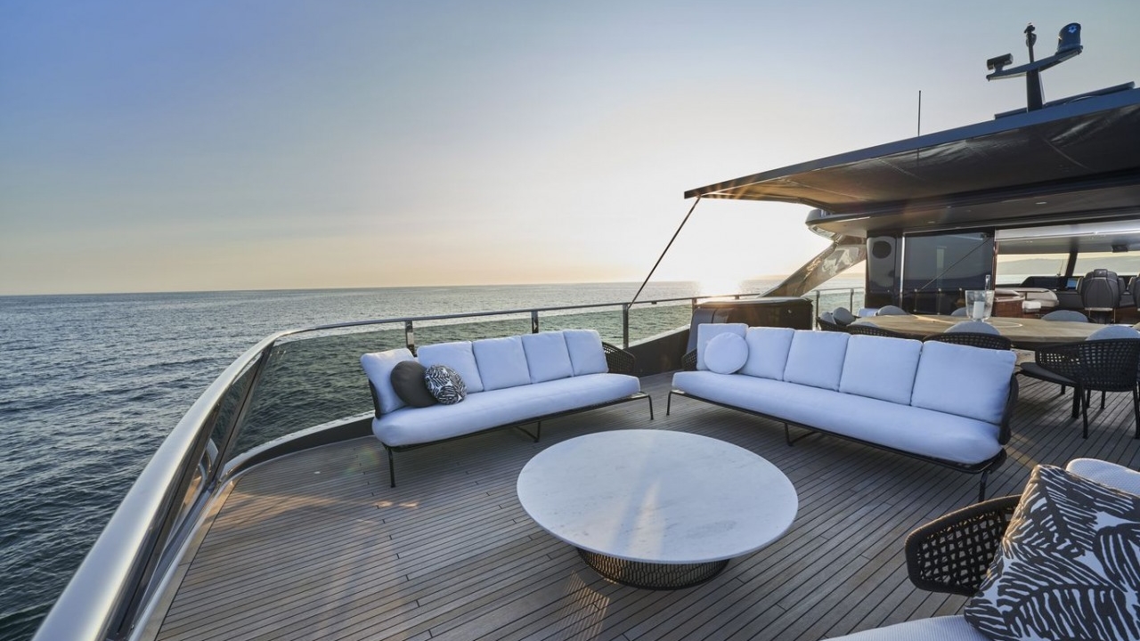 Princess X95 white 030