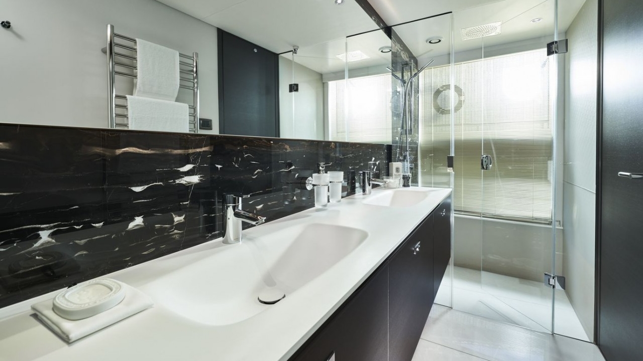 Princess X95 white 015