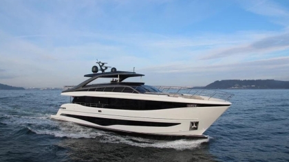2024 Princess Y95 | 29m 4