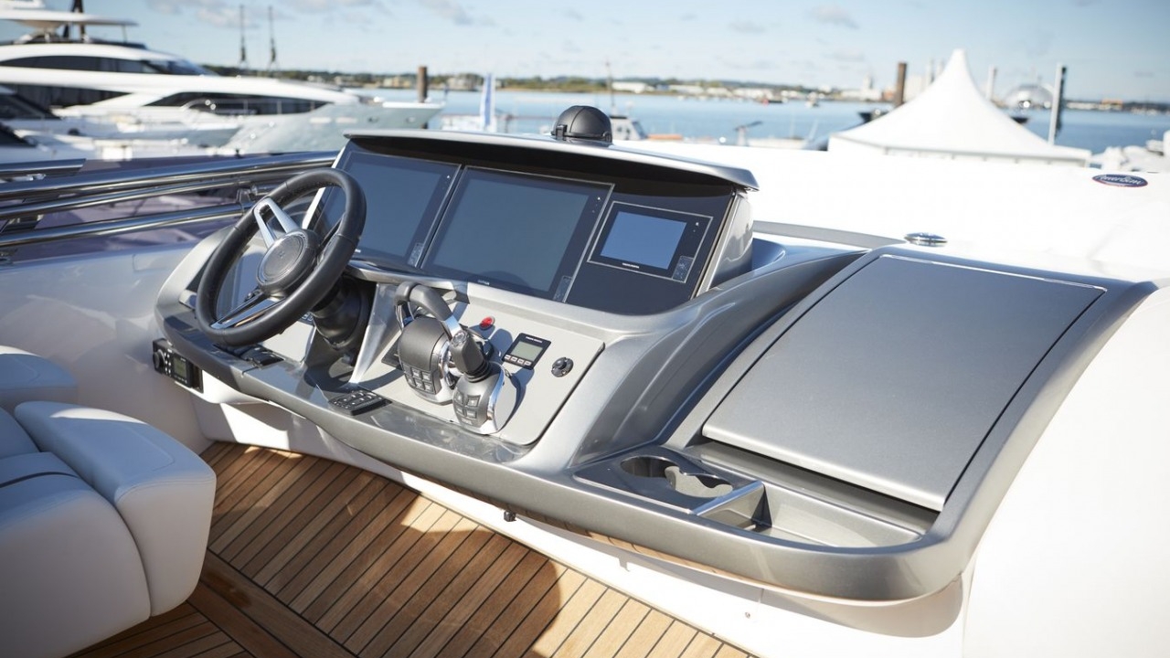 Princess F55 - 22