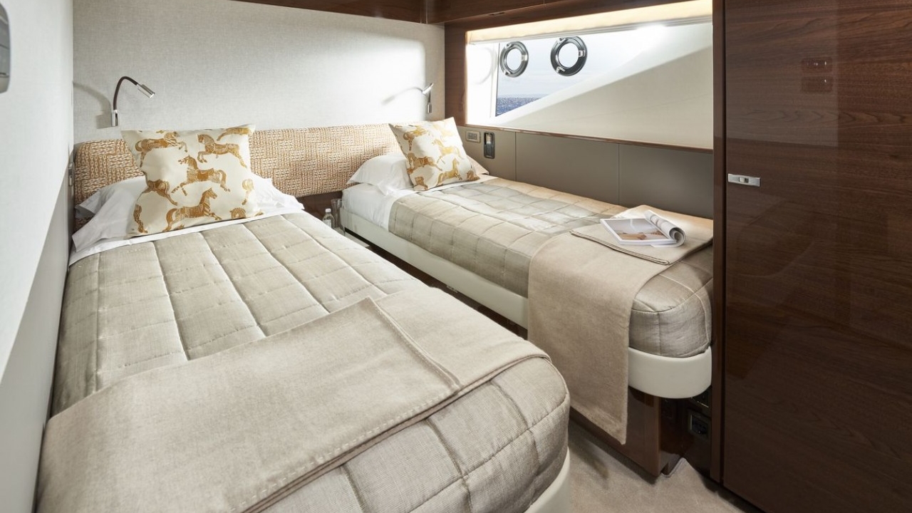 Princess X95 white 021