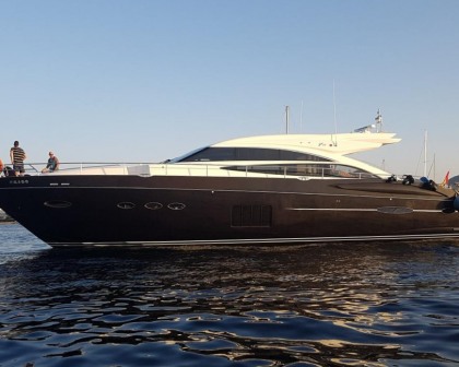 Princess V72 2